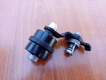 Aprilia Tuono 125 Láncfeszítő