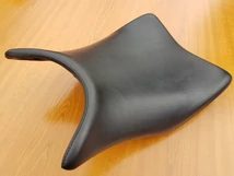 Honda CBR 250 R Ülés - első