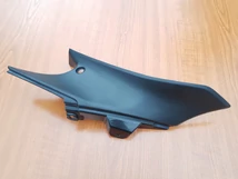 Honda CBR 250 R Bal oldali tank melletti idom Honda CBR 250 R Bal oldali tank melletti idom
