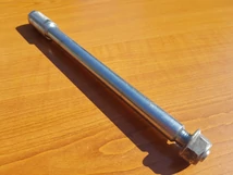 Honda CBR 250 R Első keréktengely Honda CBR 250 R Első keréktengely