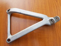 Ducati 748 916 996 998 Bal hátsó lábtartó konzol