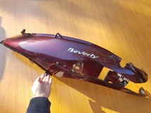 Piaggio Beverly 500 Bal oldali idom - sérült Piaggio Beverly 500 Bal oldali idom - sérült