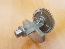 Piaggio Beverly 500 Kiegyensúlyozó tengely