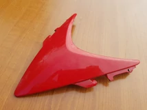 Honda CBR 125 R Első lámpa feletti idom - sérült Honda CBR 125 R Első lámpa feletti idom - sérült