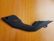 Aprilia RX, SX 50 Bal oldali ülés alatti idom Aprilia RX, SX 50 Bal oldali ülés alatti idom