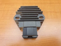 Honda CBR 900 RR Feszültség szabályzó