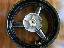 Suzuki GSX 750-F Hátsó felni