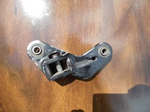 Suzuki GSX 600-F Bal első lábtartó konzol Suzuki GSX 600-F Bal első lábtartó konzol