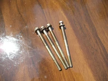 Peugeot Vivacity-3 50 Henger tőcsavarok