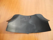 Vespa GT, GTS Csomagtartó melletti műanyag Vespa GT, GTS Csomagtartó melletti műanyag