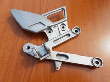 Yamaha TZR 50 Jobb első lábtartó konzol Yamaha TZR 50 Jobb első lábtartó konzol