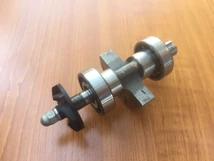 KTM Duke 125 Kiegyensúlyozó tengely és vízpumpa