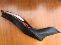 KTM Duke 125 Jobb hátsó idom KTM Duke 125 Jobb hátsó idom