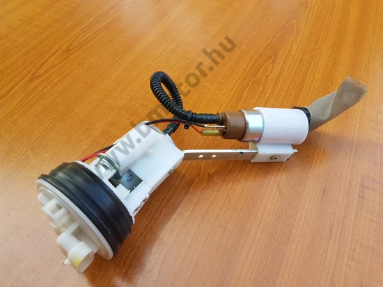 Aprilia Tuono 125 Benzinpumpa