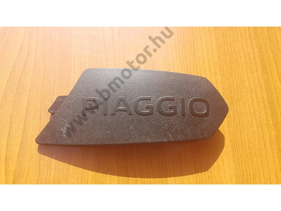 Piaggio Medley 125 Műanyag betét