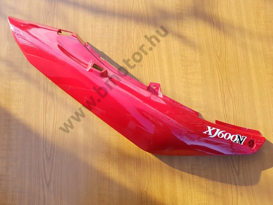 Yamaha XJ600N Jobb hátsó idom - újszerű