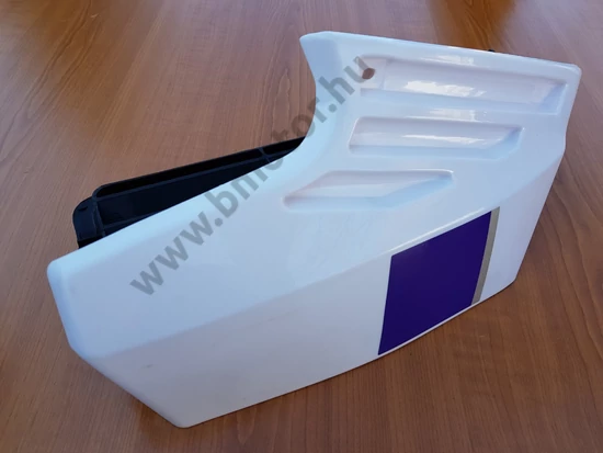 Yamaha Jobb oldali tank és hűtővédő idom - új