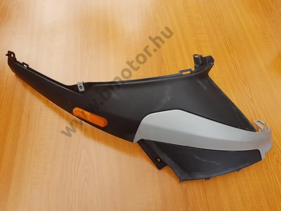 Piaggio NRG 50 MC4 Jobb oldali betétidom
