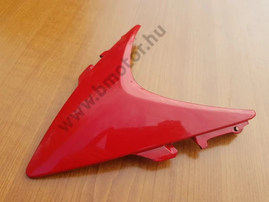 Honda CBR 125 R Első lámpa feletti idom - sérült